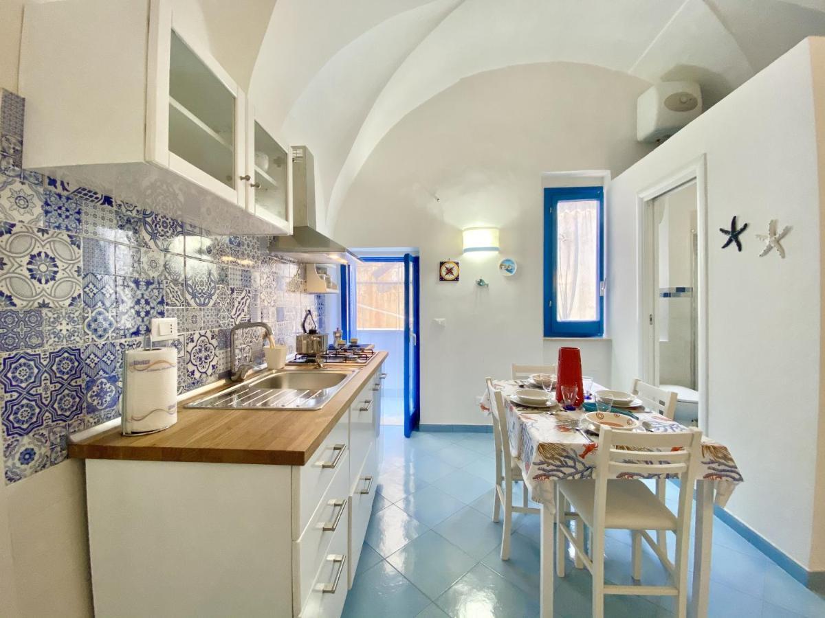 Holidaycasa Teresa - Monolocale Nel Cuore Del Cent Sperlonga Exterior foto
